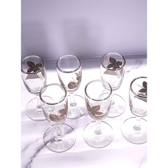 Set Of 6 Vintage Mid-Century Modern Gold Leaf Pattern Cordial Glasses - Picture 3 of 14